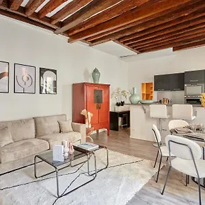 Center Of By Prestige Apartment