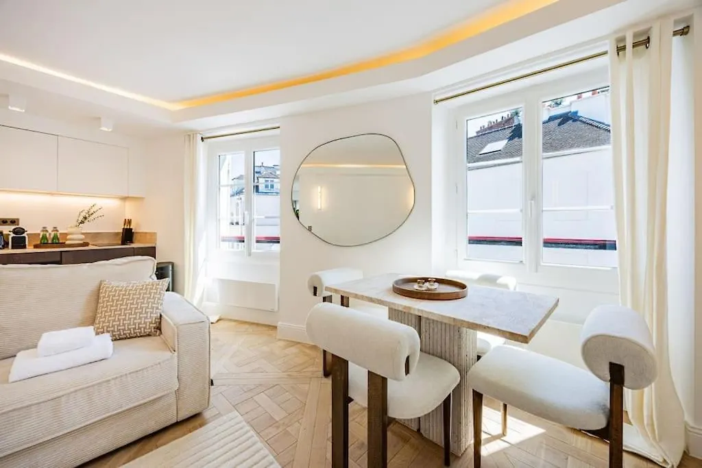 1Bedroom Sacree Coeur Place Du Tertre Montmartre Paris Apartment